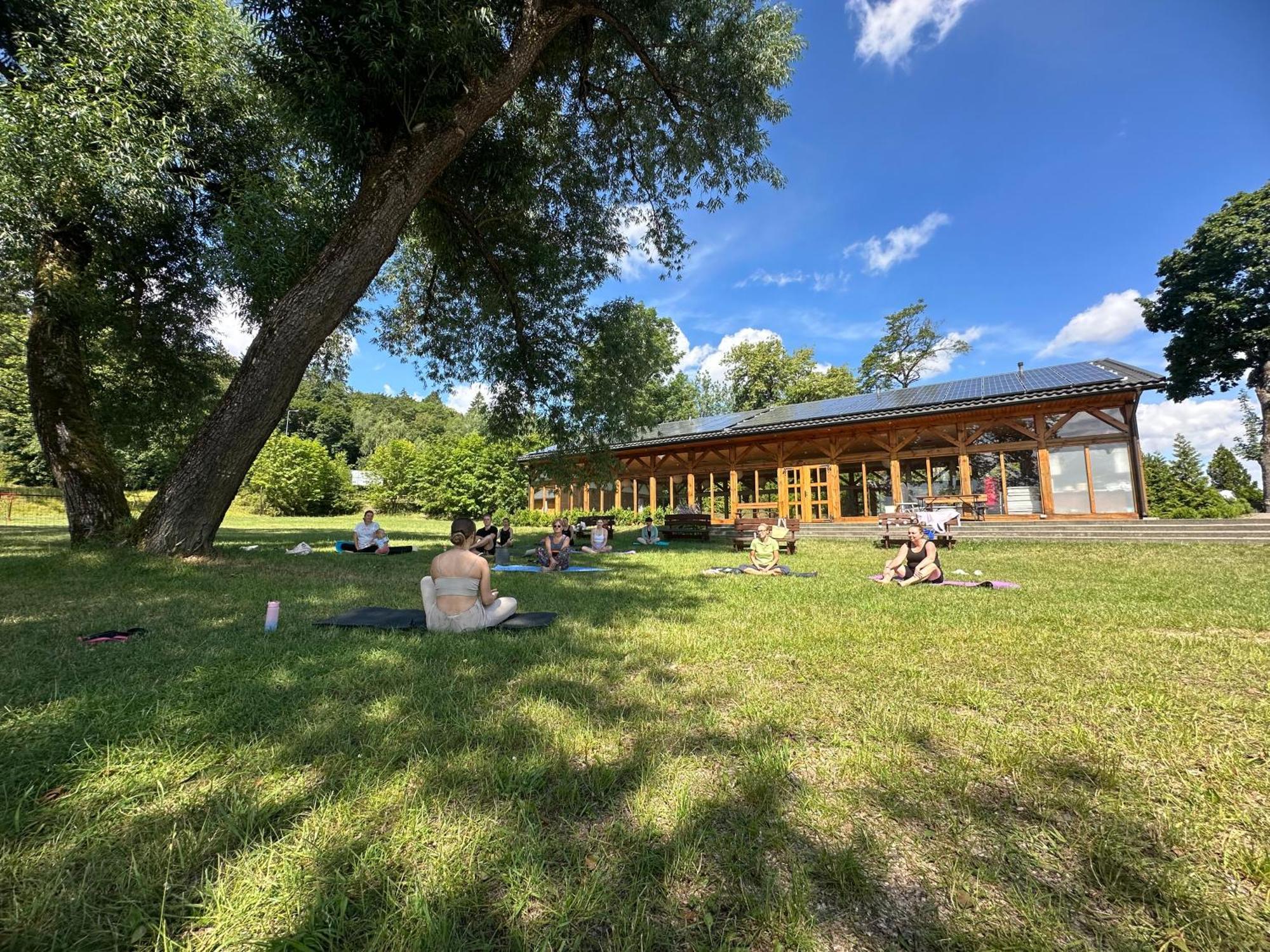 Gosciniec Olecki - Karczma Margrabowa Hotel Olecko Buitenkant foto