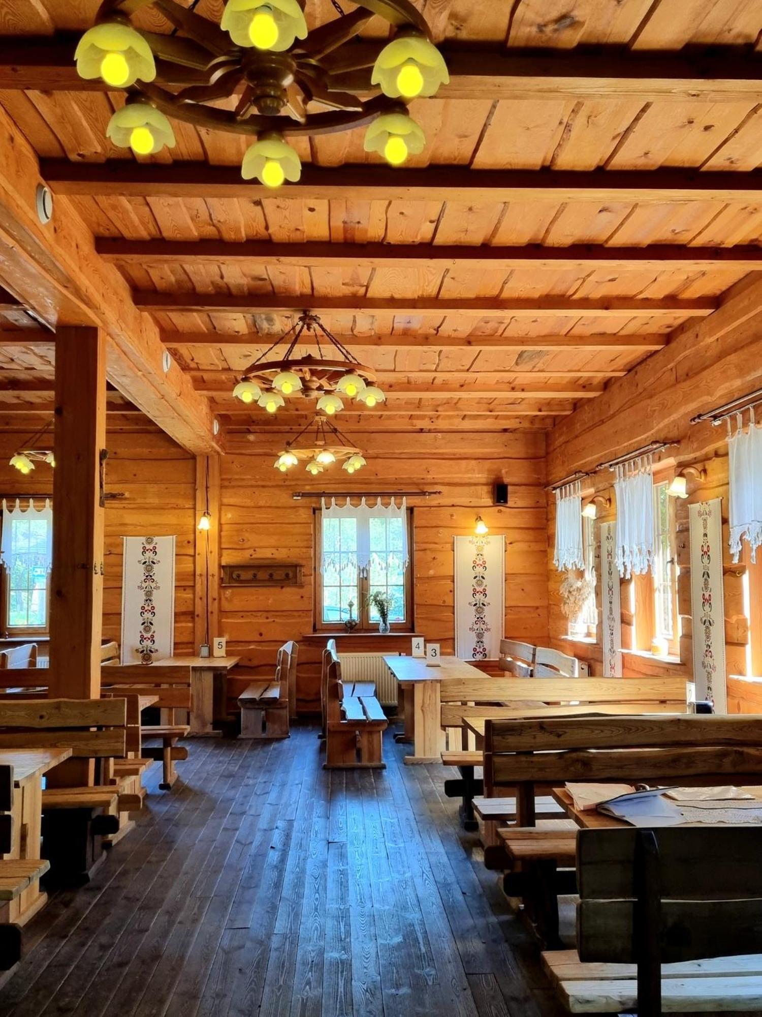 Gosciniec Olecki - Karczma Margrabowa Hotel Olecko Buitenkant foto